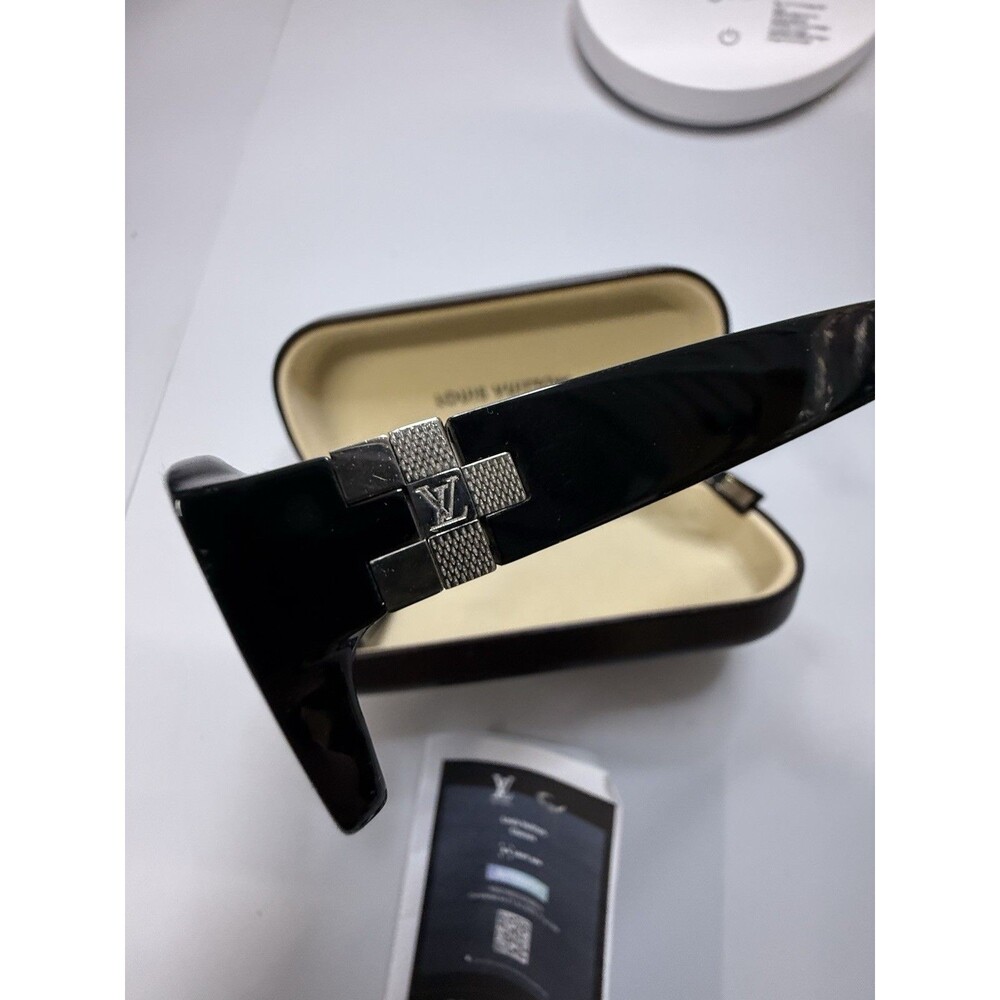 LOUIS VUITTON LV Sunglasses Z0277E Black/Silver Men w/COA & Case - Picture 6 of 7